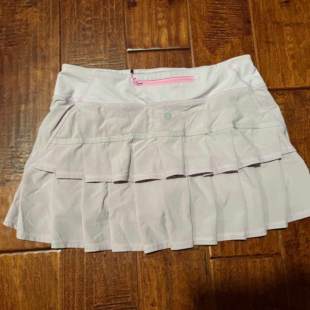 Lululemon tennis skirt  Skirt - lilac size 6